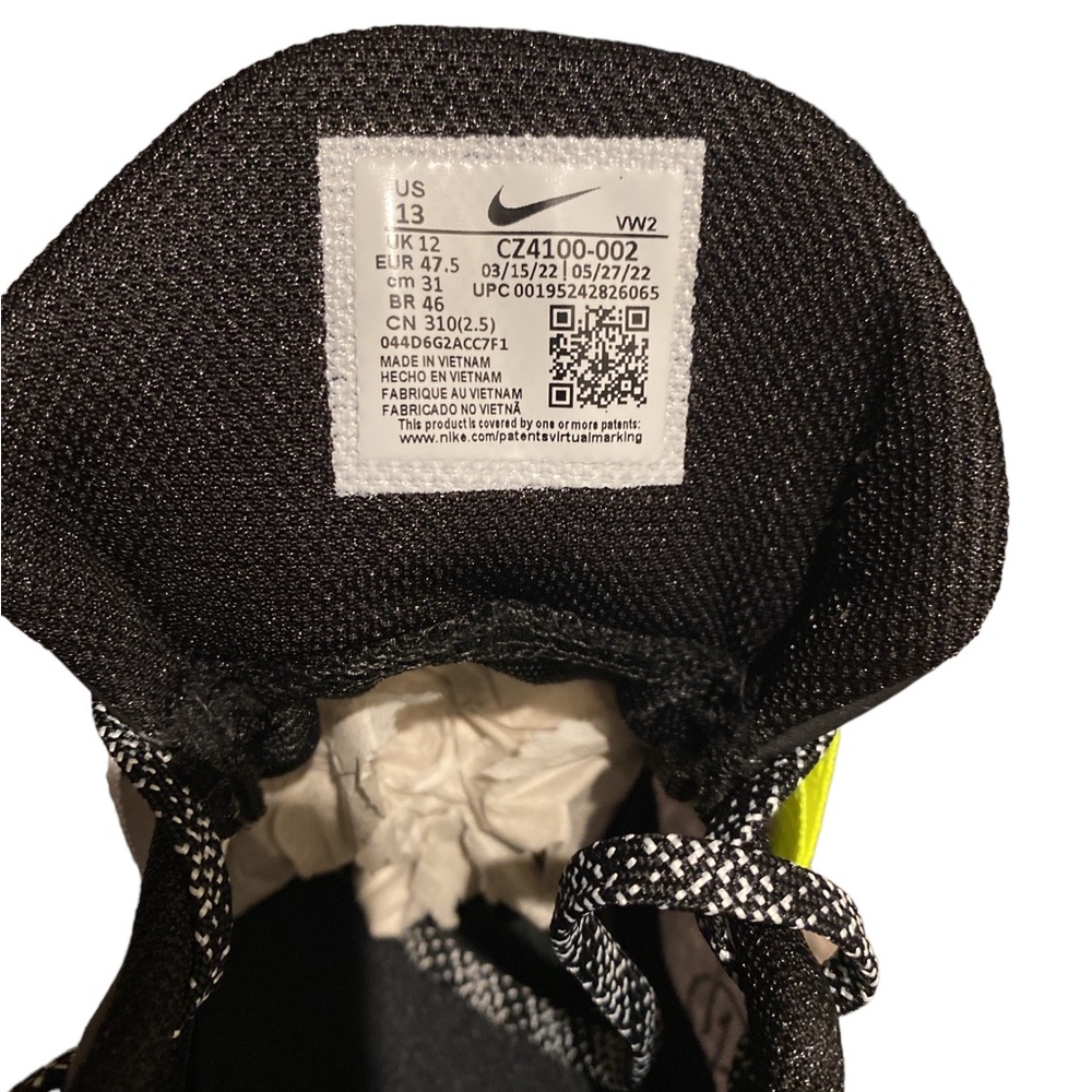 Nike Kyrie Flytrap V - image 4